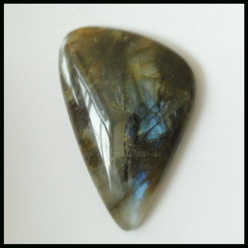 Natural Labradorite Cabochon 37x23x5mm, 7.9g Fashion